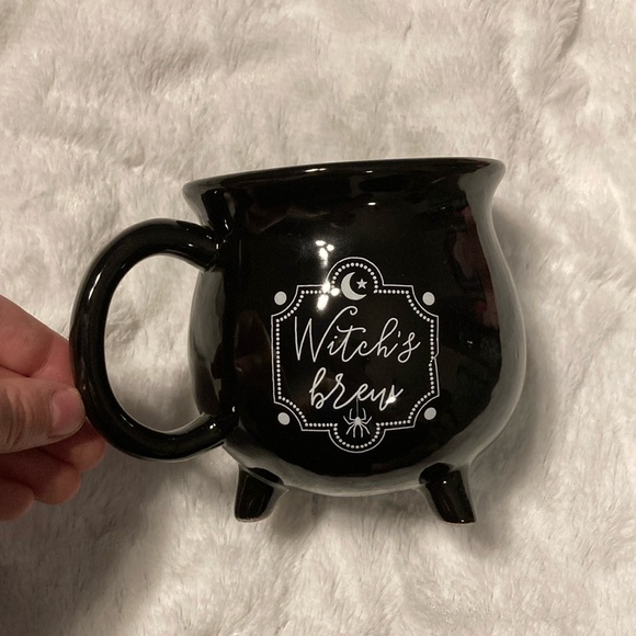NWOT “WITCHES BREW” CAULDRON SHAPED MUG - Picture 1 of 5